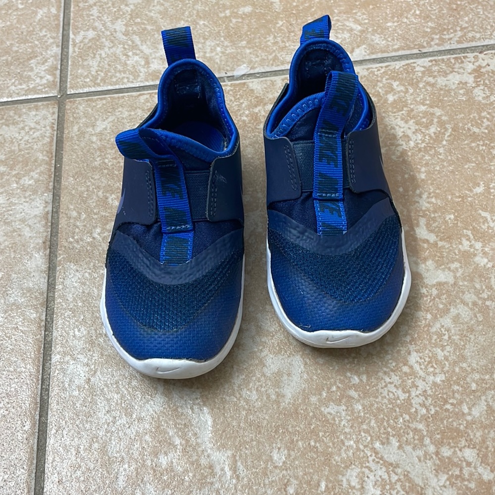 Nike flex runner toddler shoes